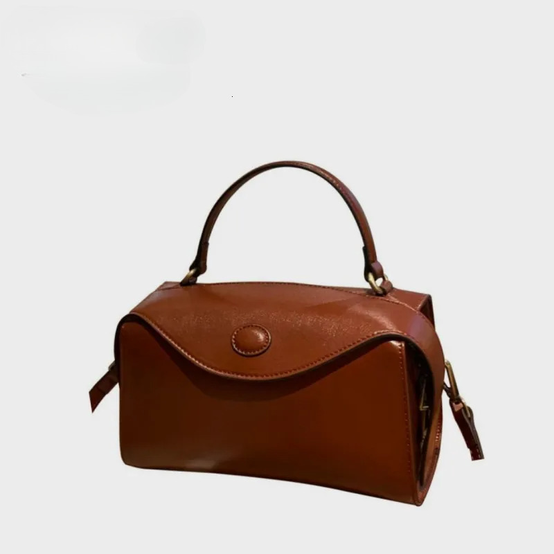 Boston Crossbody Shoulder Bags For Women Soft Leather Handbag Spring Summer New Daily Purses Casual Tote Patent Leather Zipper Style BagVoyage