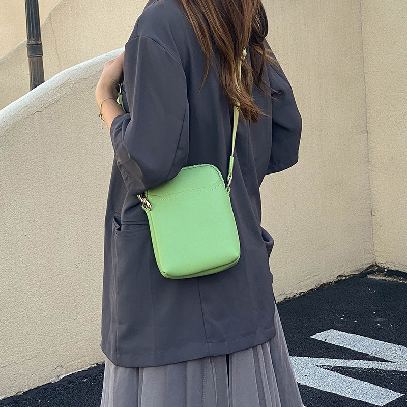 Women's 2024 New Simple Soft Leather Phone Single Cross Shoulder Small Bag