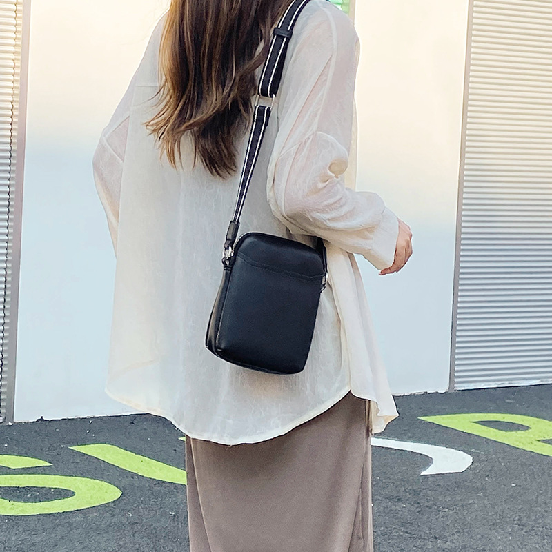Women's 2024 New Simple Soft Leather Phone Single Cross Shoulder Small Bag