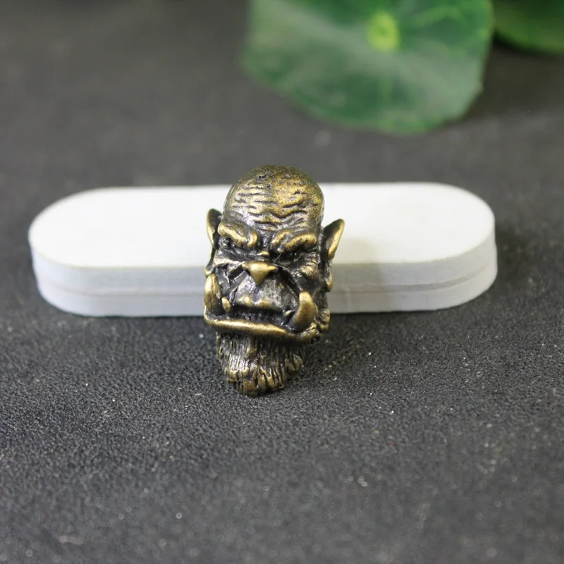 Orcish Chief Brass Warrior Knife Beads DIY Paracord Rope Accessories Durotan Figurines Lanyard Pendant EDC Outdoor Tool Hanging smile