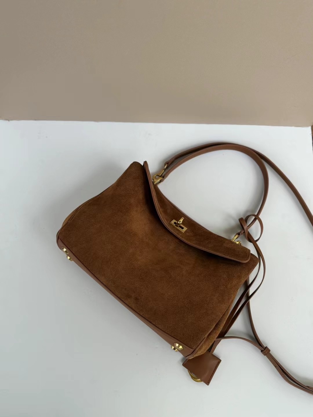 Women Suede Leather Bag Gold Buckle Handbag And Purses Designer Bags Fashion Lady Trend Satchel New Zipper Style Check BagVoyage