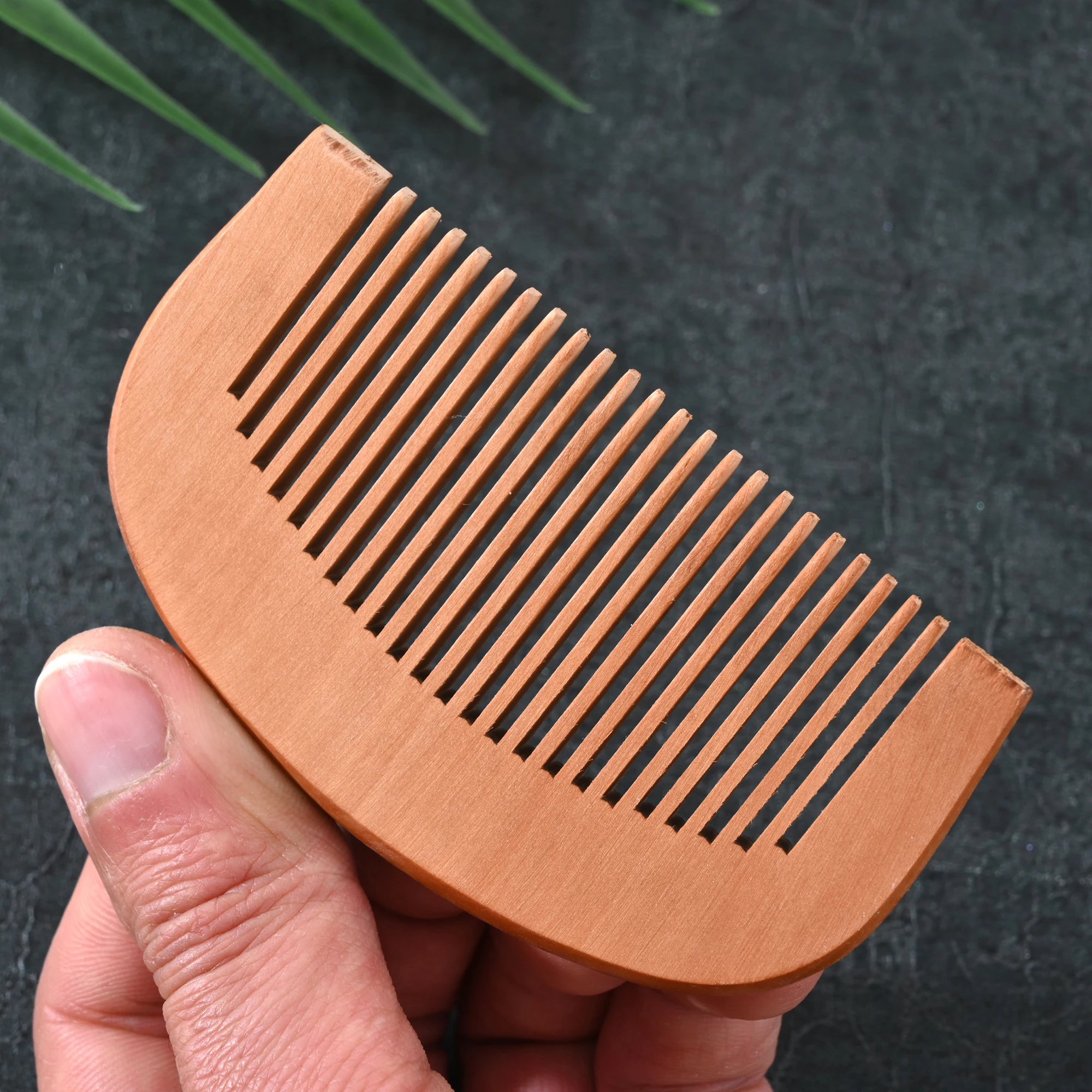 Trendy Hair Engraved Natural Peach Wood Wooden Comb Hair Brush Lice Comb Anti-Static Beard Comb Tool Hair Accessories
