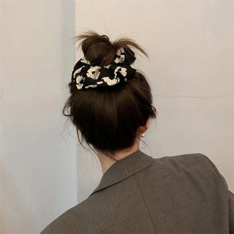 Hair Design Bands Elastic Scarf Women Silk Ponytail Holder Girl Hair Rubber Bundles Hair Tie Black Scrunchies Korean Headdress smile