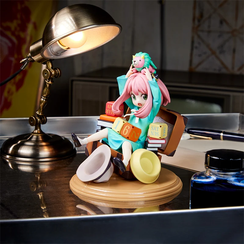 Spy X Family Anime Anya Figure Toys Loid Yor Forger Chibi Anua Figure With Base Figurine PVC Model Dolls Toy Gifts For Kids smile