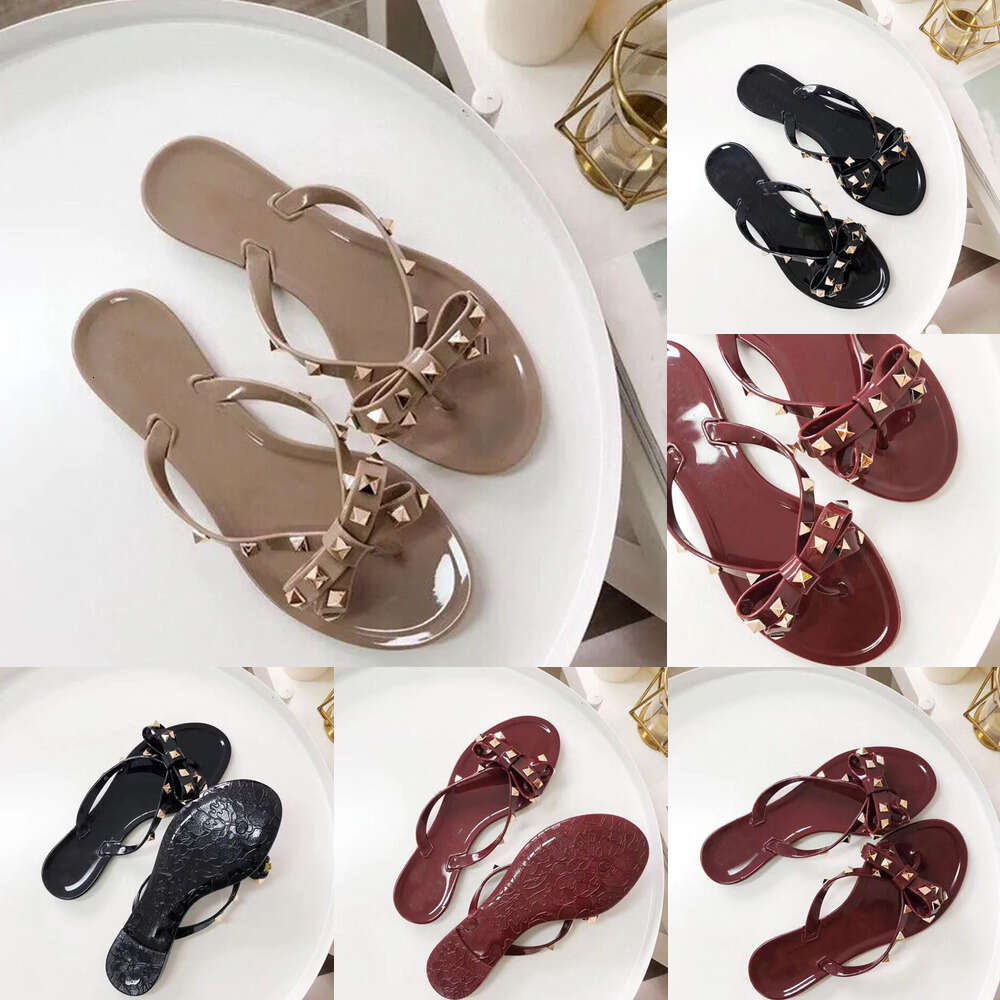 Trainers Designer Valentines Branding Summer Women Beach Flip Flops Shoes Classic Quality Studded Ladies Cool Bow Knot Flat Slipper Female Rivet Jelly Sandals 488