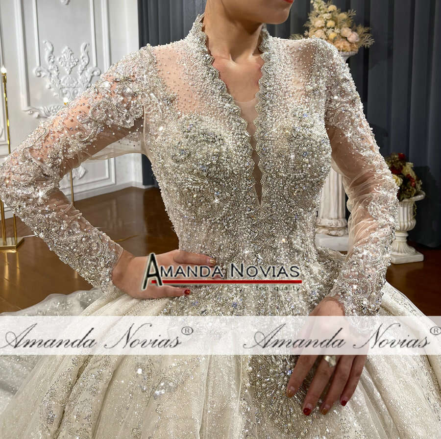 Customized Stunning Handsew Beading Work Bridal Wedding Gowns