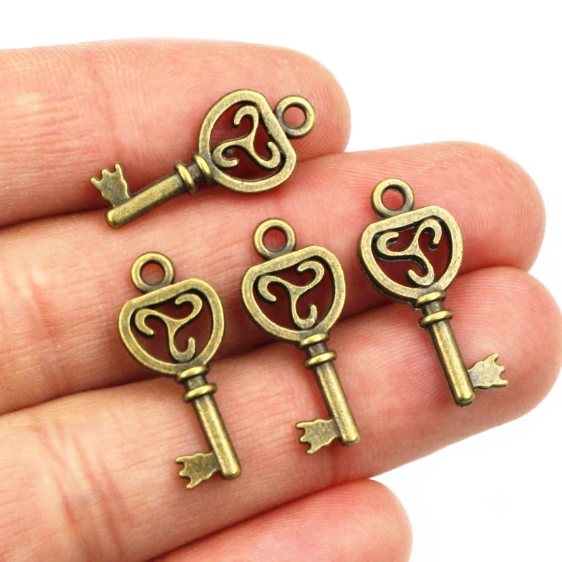 40pcs Key Charms Pendants Antique Bronze plated Metal Retro Slower Heart Keys Charm DIY Jewelry Making Accessories Necklace