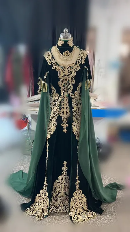 Navy Blue Middle East Evening Formal Dresses With Cape Long Sleeve Gold Applique Lace Marrocan Caftan Prom Ocn Dress Lz0304