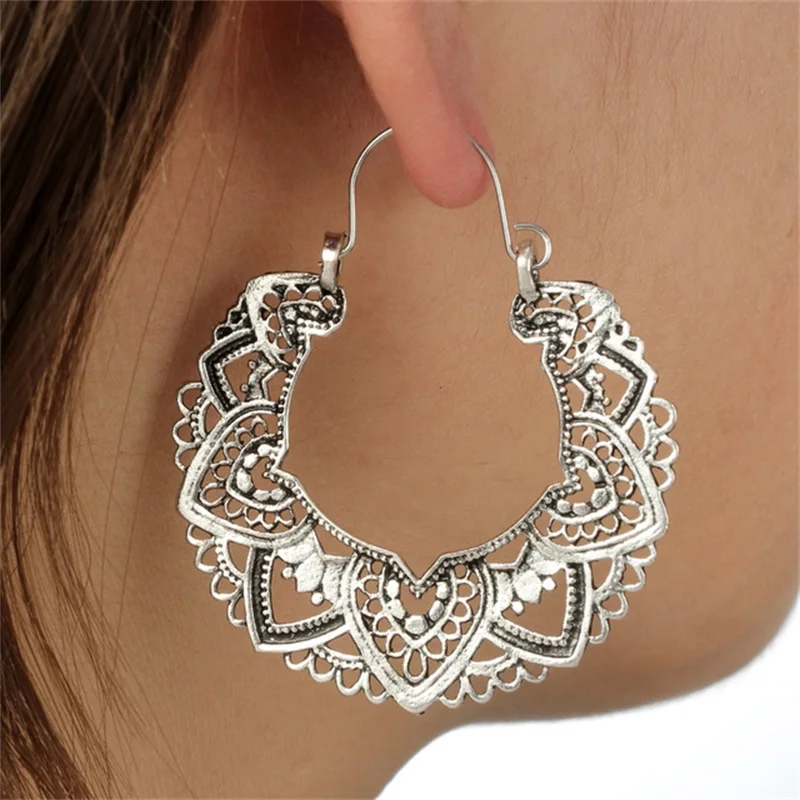 Earring Ethnic HuaTang Vintage Geometric Antique Sier Color Gold Hollow Flower Drop Earring Piercing Earring Statement Jewelry smile
