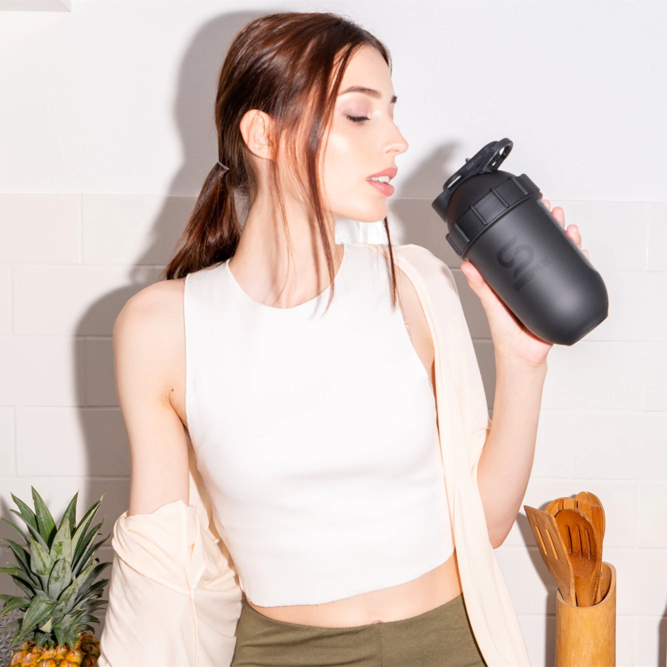 ShakeSphere Tumbler Protein Shaker Origin Water Sport for Powder Mixing Fitness Gym Bottle 700ml 240409