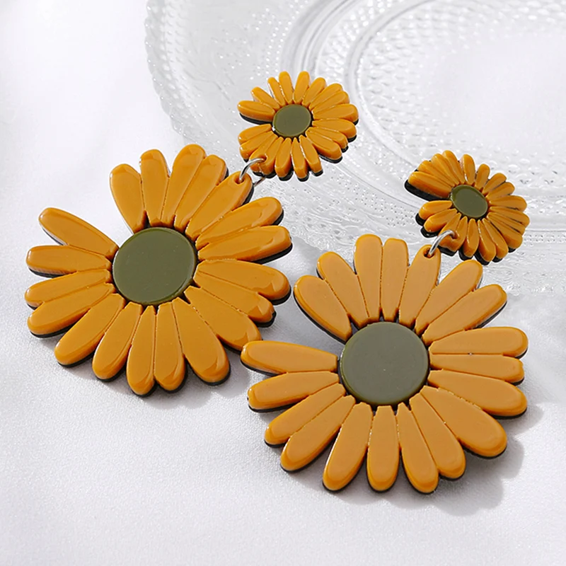 Acrylic Colorful Sweet FishSheep Flowers Drop Earrings for Women Korean Handmade Simple Little Daisy Pendent Earring Jewelry smile