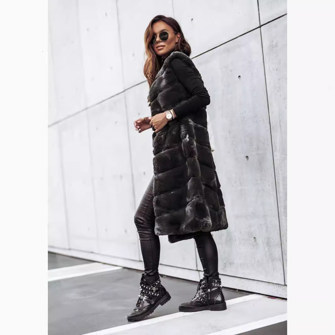 Designer fashion versatile women's autumn and winter round neck fur long vest jacket