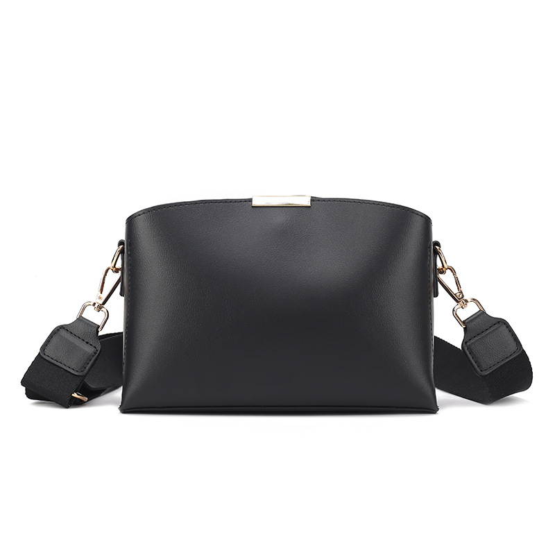 2025 Designer 2024 wide 3 new strap shell women, trendy single shoulder crossbody bag for women ,