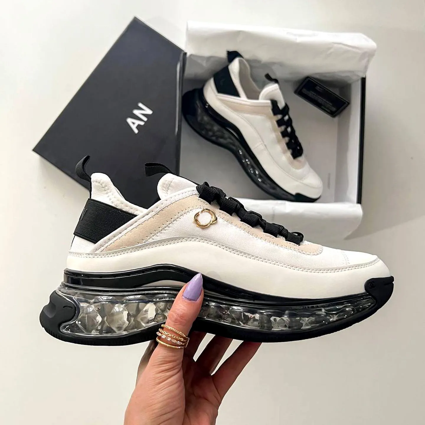 fashion Channel sneaker trainer sports outdoors Designer Womens mens Flat New style Leather run low black white canvas tennis shoe girl Casual shoes gift