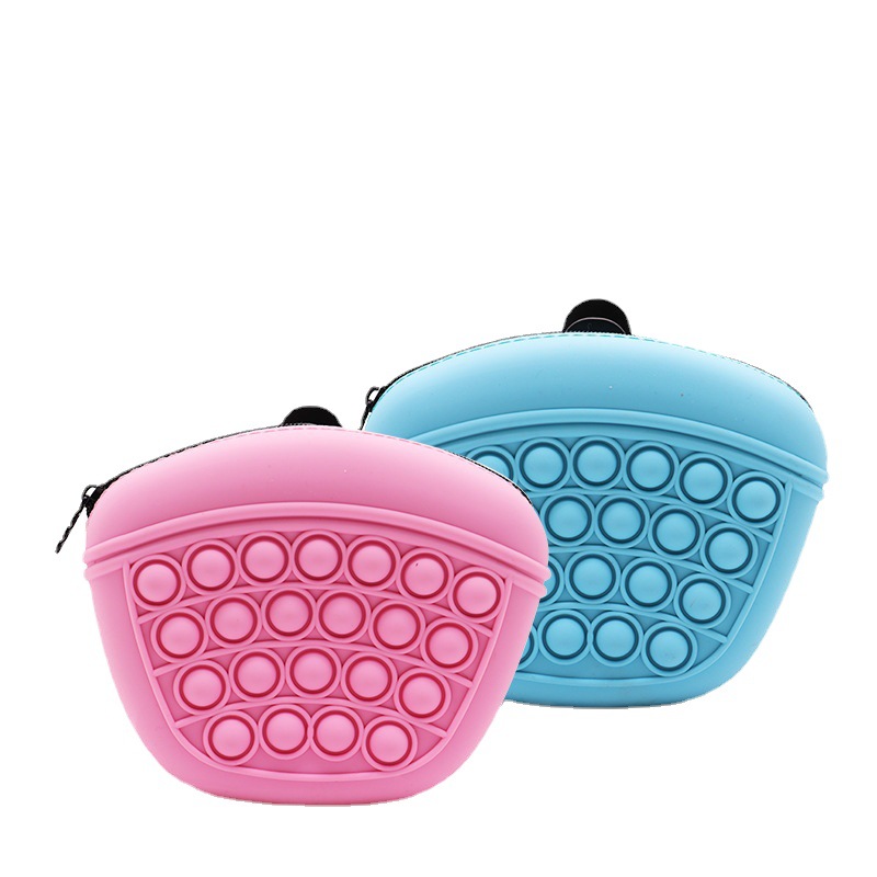 New Washable Breathable Pet Silicone Pet Food Bag Outdoor Portable Pet Training Dog Walking Dog Feeding Waistpack Snack Bag