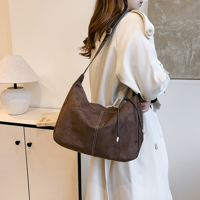 2025 Designer veet 3 Deer skin soft face tote for women 2024 new autumn and winter Korean niche crossbody large capacity commuting shoulder bag free s