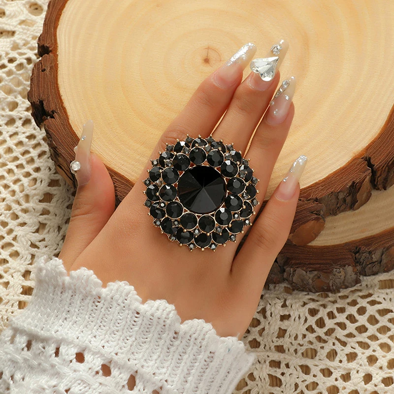 Stone Crystal Unique Boho Ring Big Round Rings For Women Vintage Female Wedding Party Jewelry Birthday Gift smile