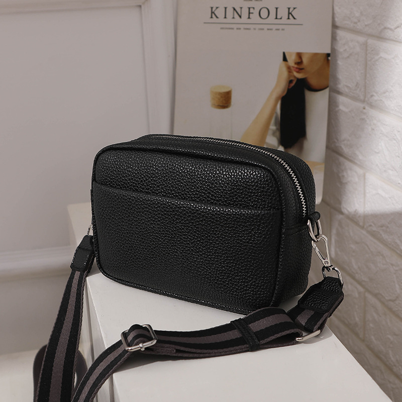 Designers New 2025 Trendy Solid Color PU Crossbody Women's Shoulder Small Square Bag