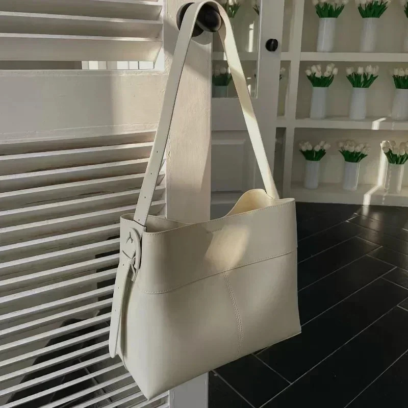 Large Capacity Tote Bag Shoulder Crossbady Bags Autumn Winrter Sqaure Bolsa Advanced Sense Bolsas Commuter Bolsos Mujer Genuine Leather BagVoyage