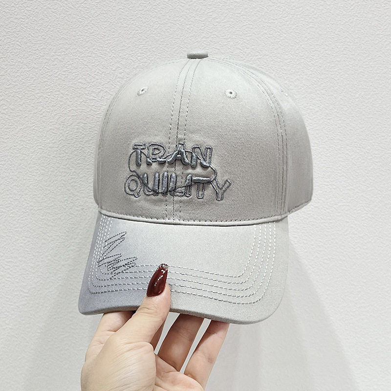 Free shipping New Designer Baseball caps hat Men Women fitted hats Luxury embroidered baseball cap Sun Hats Adjustable cap V-3