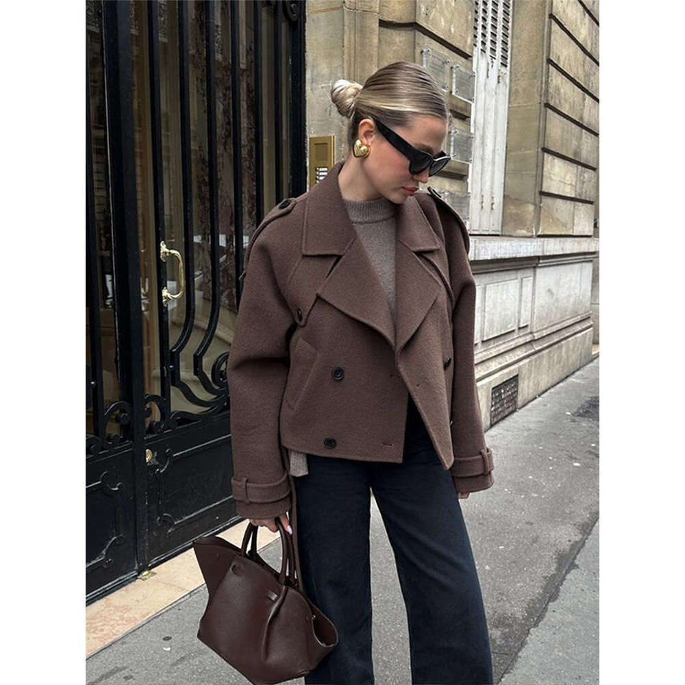 Vintage Brown Double Breasted Short Woolen Jacket Women Elegant Lapel Long Sleeves Pocket Cropped Coat Autumn Chic Lady Outwears