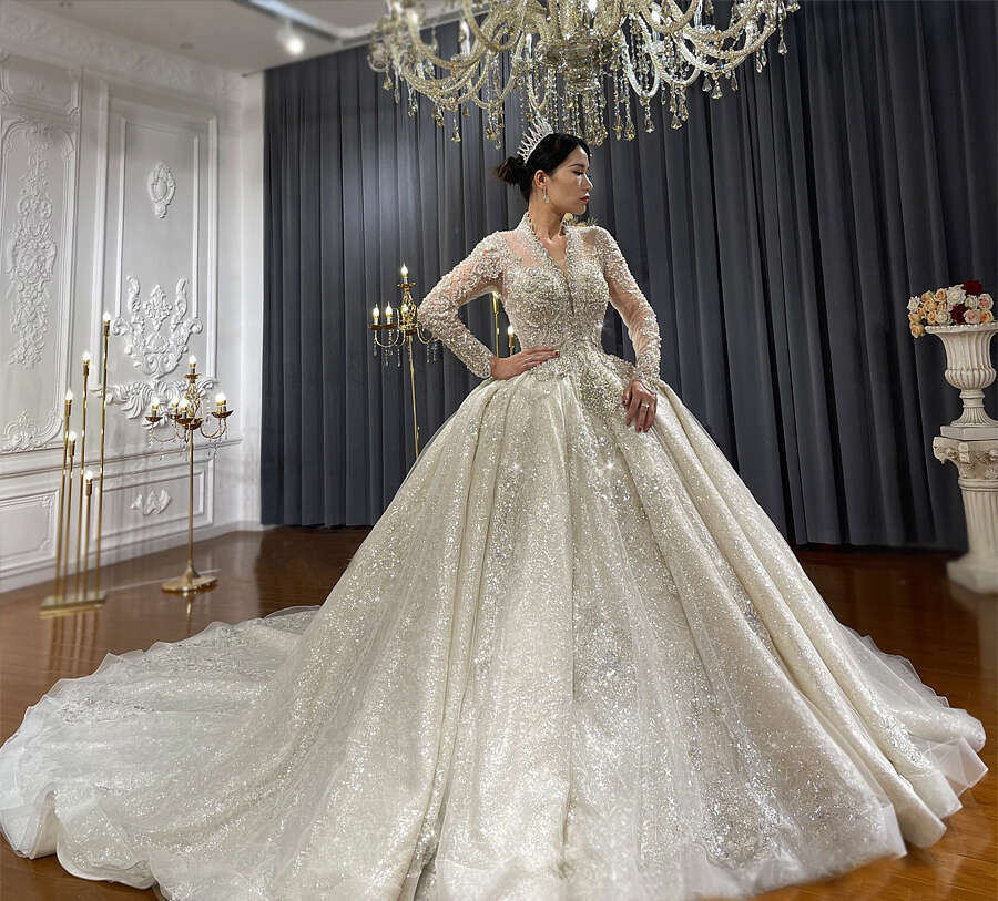 Customized Stunning Handsew Beading Work Bridal Wedding Gowns