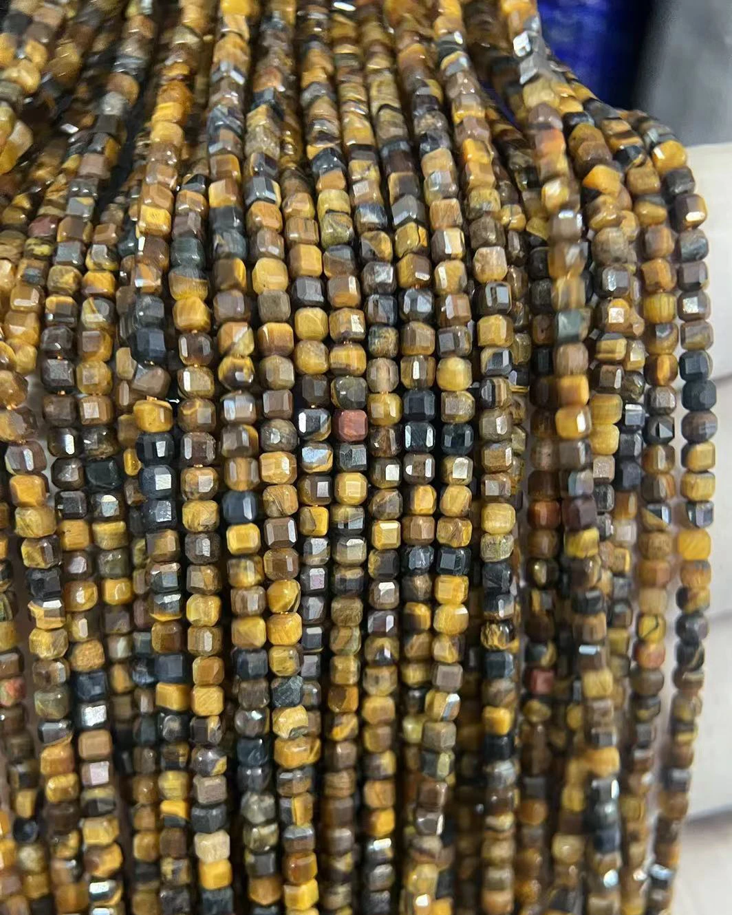 Natural Tiger Eye Stone 2*2mm Faceted Cube Yellow Gemstone Cubic Delicate Seed Beads For Jewelry Accessories Making