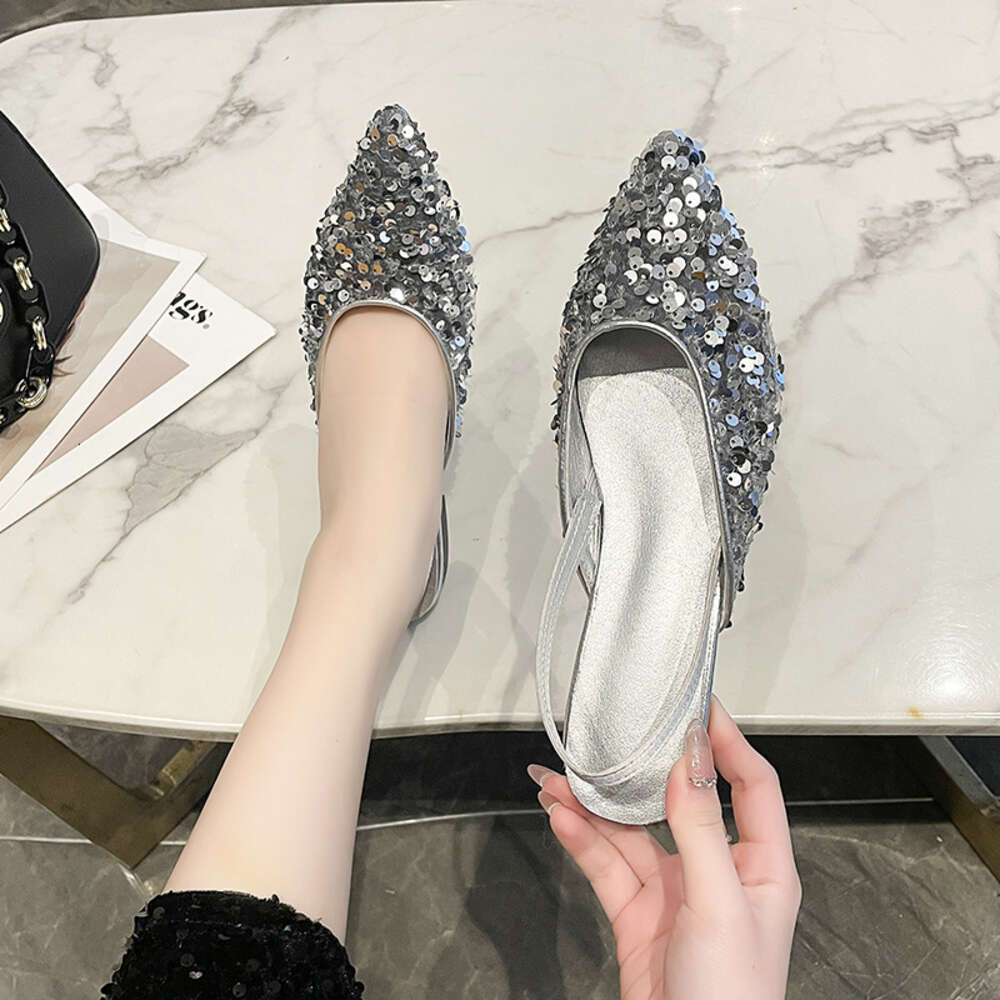 Light Small Fragrant Sandals for 2023 Summer New Low Heel French Niche High-end Sequin Bun Women's Shoes ddmythur