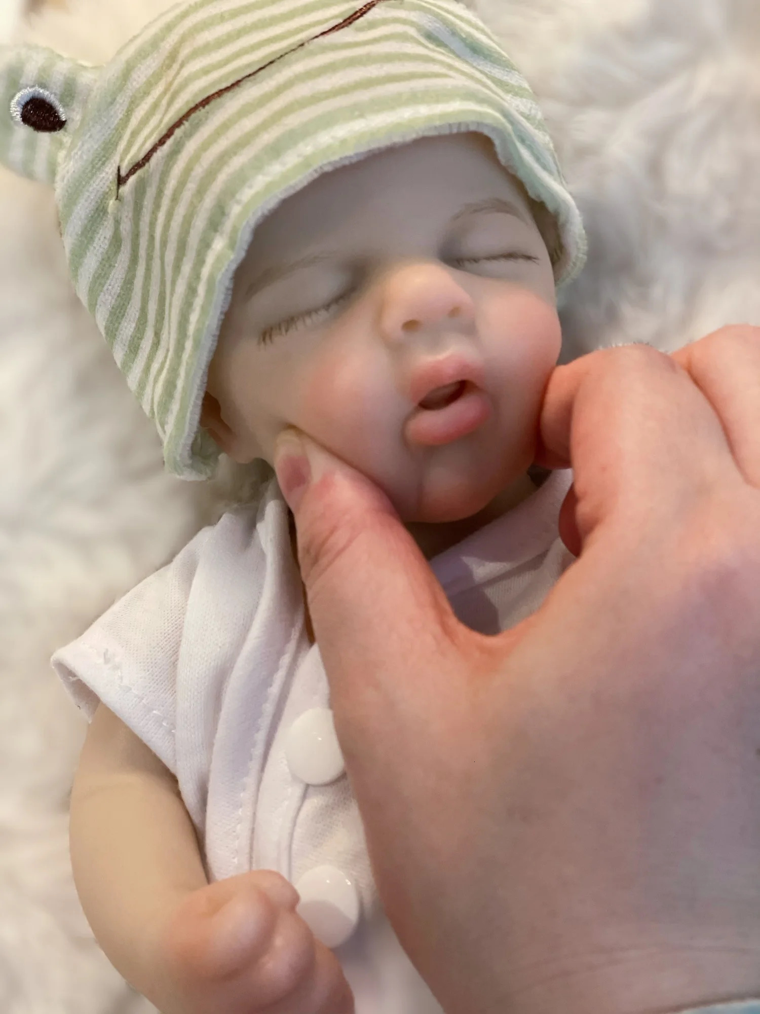 33cm Can Open Mouth Painted Solid Silicone LouLou Bebe Reborn Girl and Boy Washable born Baby Dolls For Kids Gift 241108