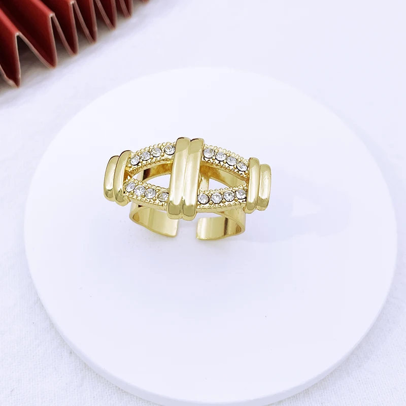 Set Jewelry Quality Women Gold Plated Dubai Set Jewelry Necklace Earrings Ring Bracelet Wedding Party Accessories smile