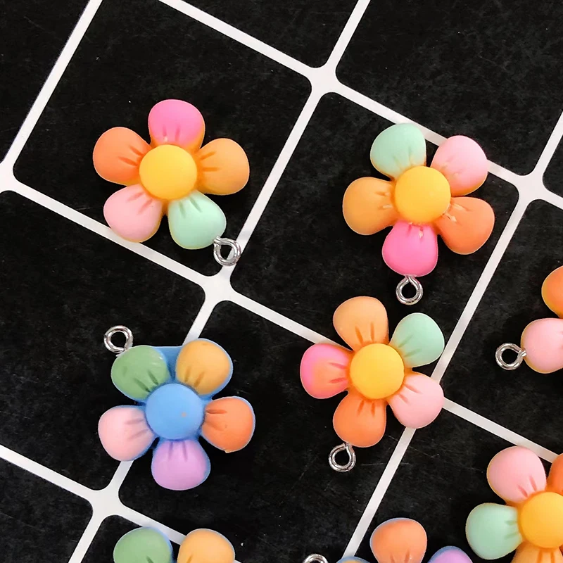 Colored 10pcs Korea Resin Five Petaled Flower Earring Charms DIY Pendants Accessory For Keychain Hair Rope Cute Jewelry Make smile