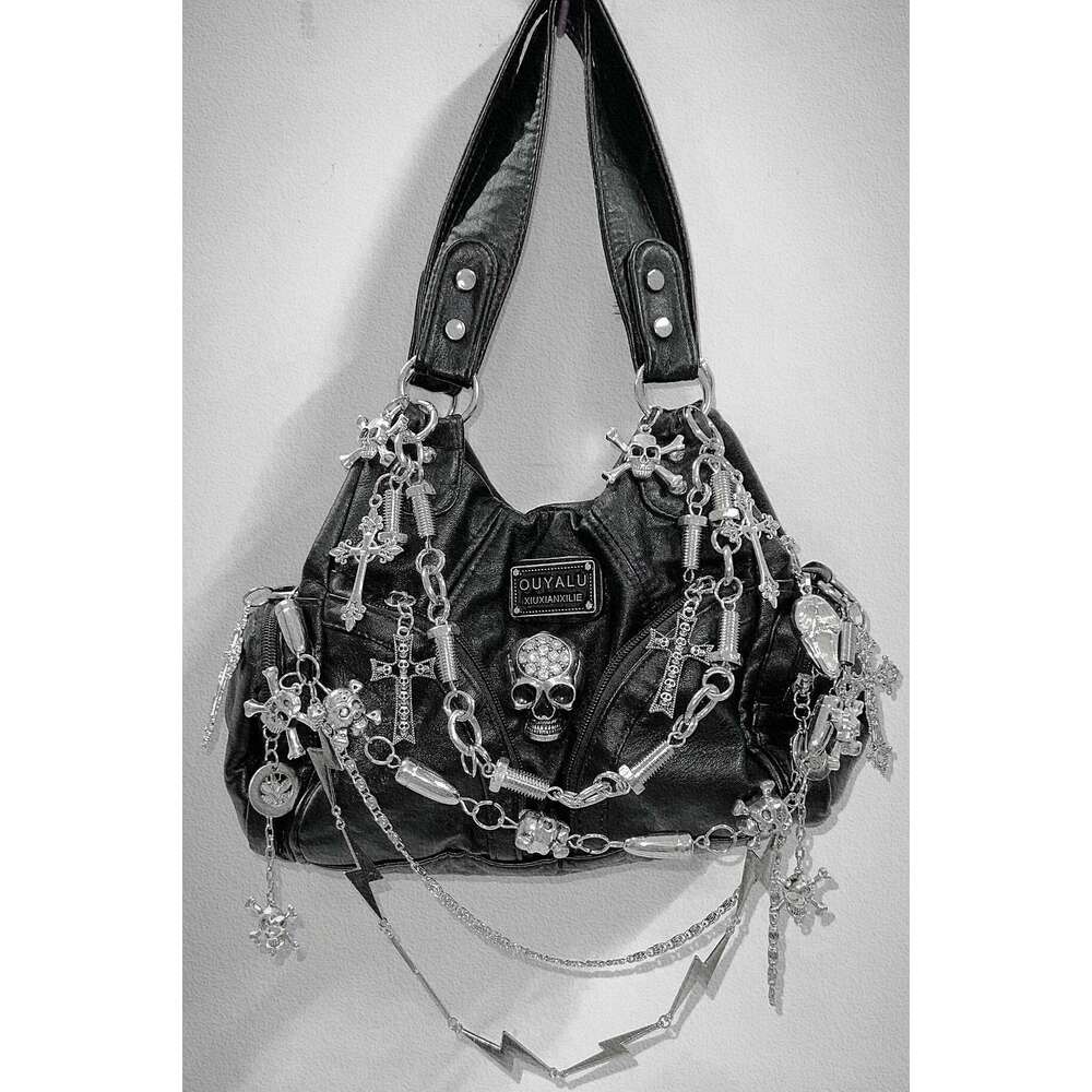 Same Style As Blogger Underarm Spicy Girls Shoulder Bag Gothic PU Leather Handbags Stylish Punk Skull Purse Fashion Y2k Chains Woman's Bags Stree