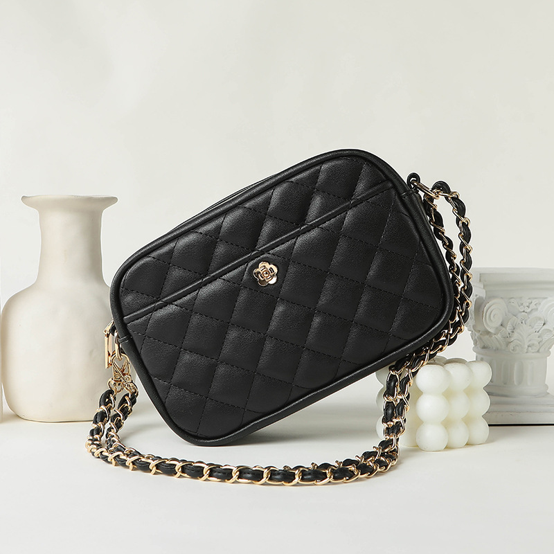 2025 Designer new 3 Trendy 2024 dia grid chain shoulder women's crossbody bag