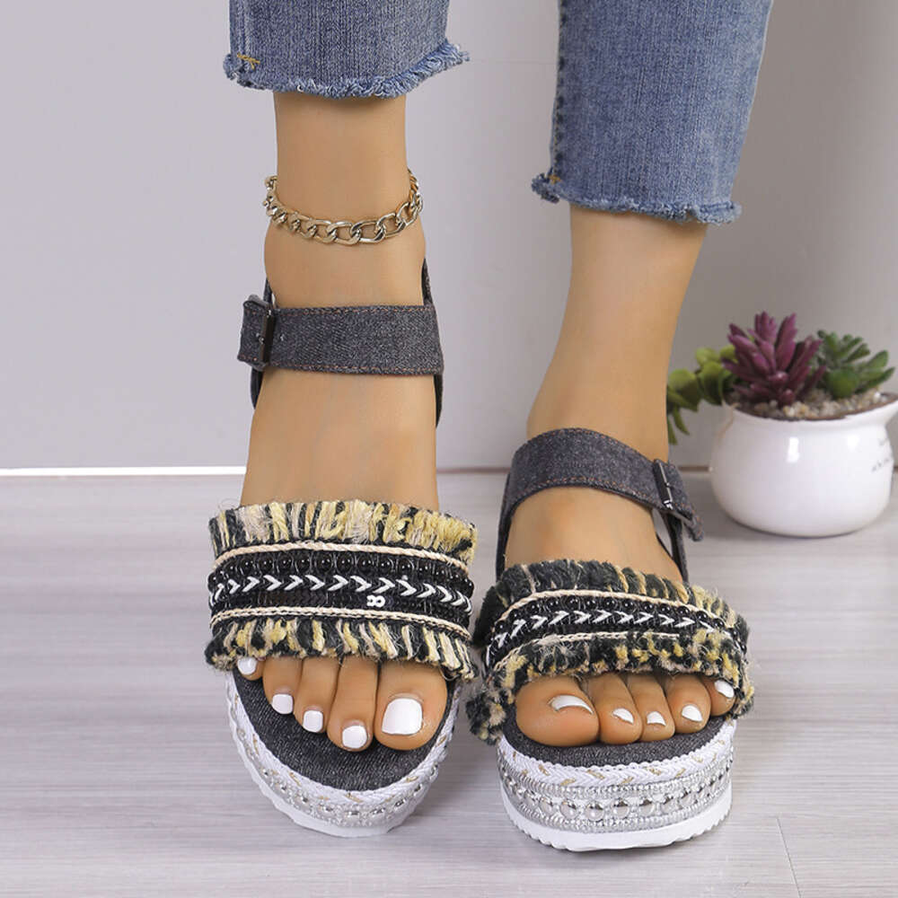 Slippers Thick Sole Sandals 43 Large Indoor and Outdoor Beach Shoes Women's