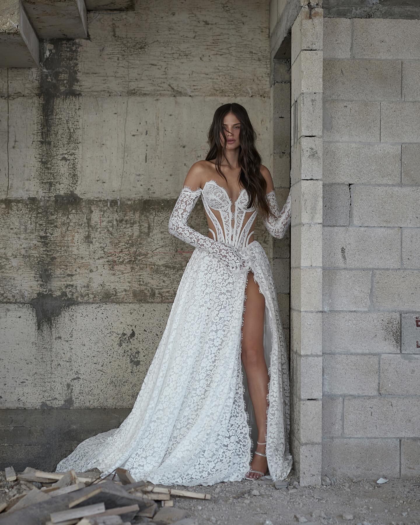 Boho Lace For Bride A E Sweetheart Wedding Dress Bridal Gowns Illusion Waist Long Sleeves Vestido De Novia Split Robe Marrage Lz0304