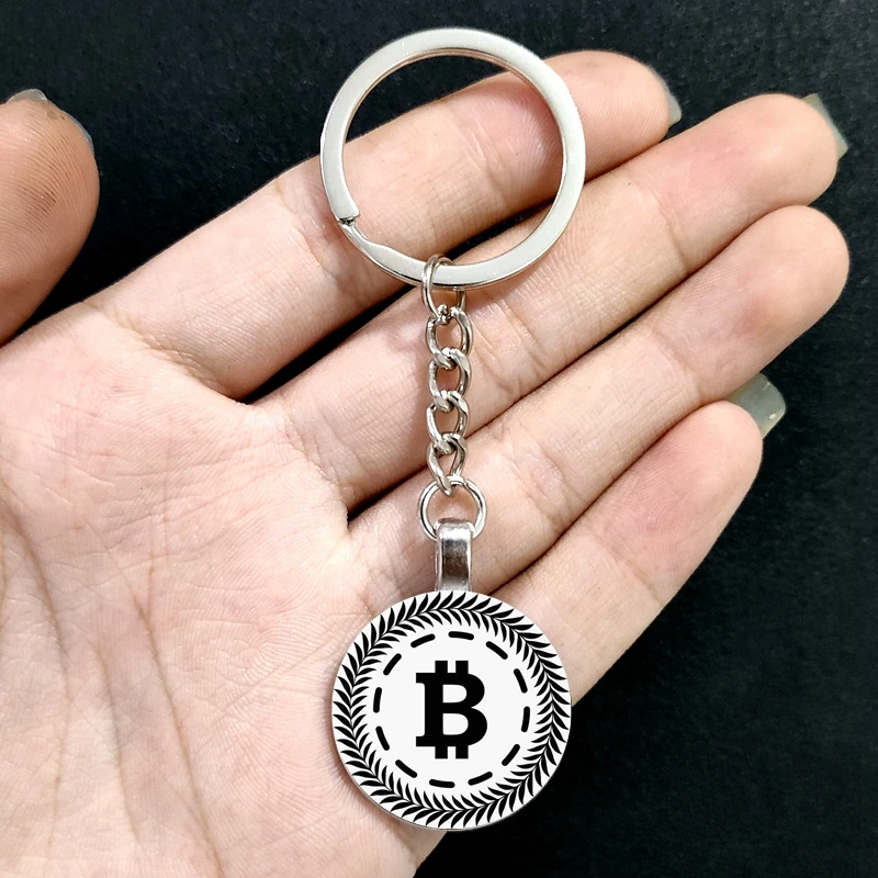 Bitcoin New Keychain Hot Alloy Key Ring Holder Car Bag Key Chain Women And Men ddmysmile Jewelry Gift Smile