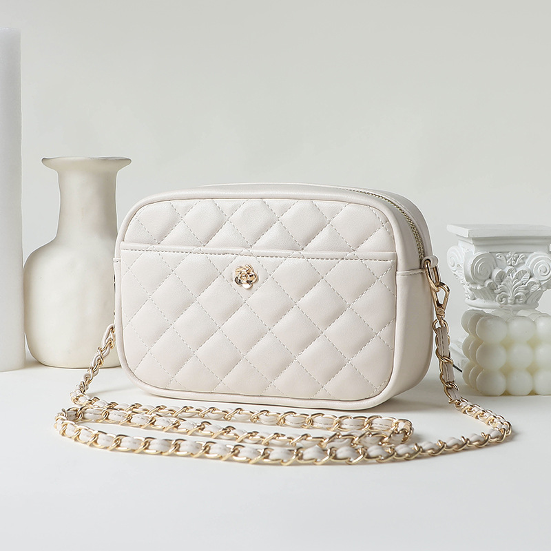 2025 Designer new 3 Trendy 2024 dia grid chain shoulder women's crossbody bag