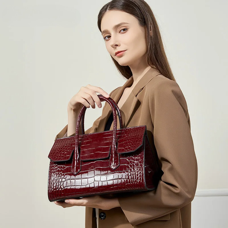 Leisure Fashion All-Match Wine Red Large Tote Glossy Hard Patent Cow Leather Women Handbag Business Office Shoulder Bag Patent Leather Cover Style Bag