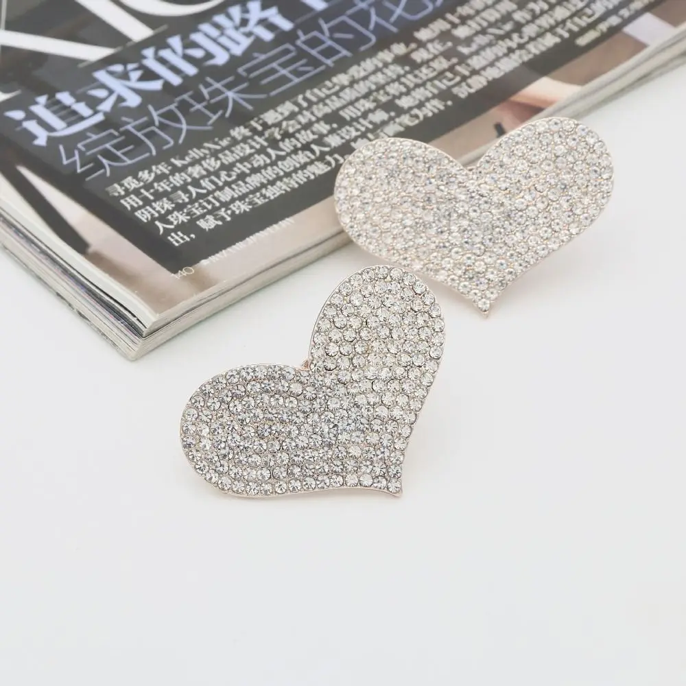 1Pc Rhinestone Heart-Shaped new Shoe 2025 Clamp Shoe Decorations Clip High Heel Shiny Clips Bride Charm Buckle Wedding Women Accessories