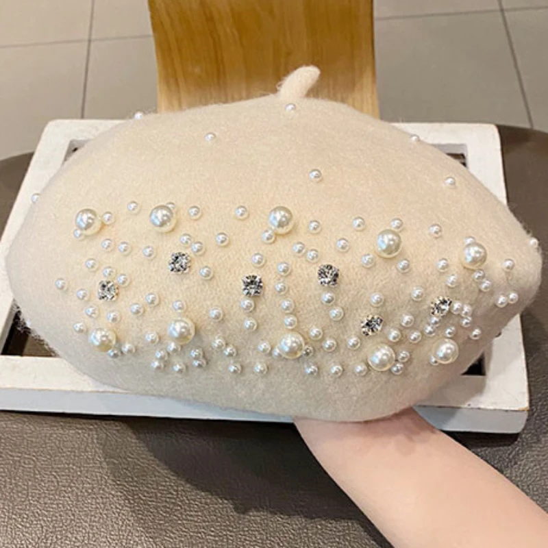 Elegant Cap Women Berets Thick Wool Pearls Beads Winter Hats Skullies Warm Beanies Vintage Cashmere Female Flat Solid Caps smile