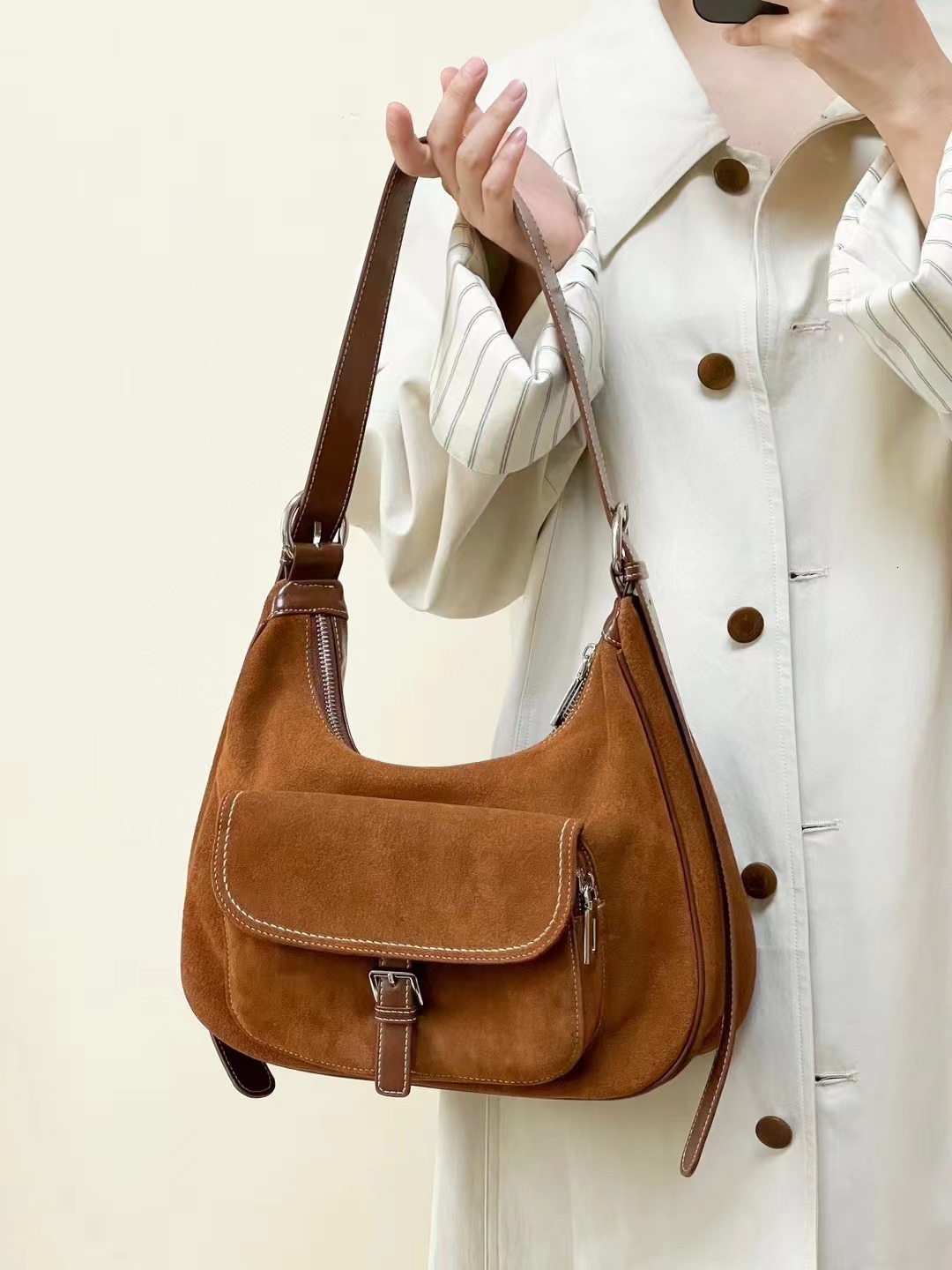 Autumn And Winter New Genuine Women Fashion Single Shoulder Matte Oil Wax Leather Large Capacity Leisure Bag Purse Zipper Style Patent Leather BagVoya