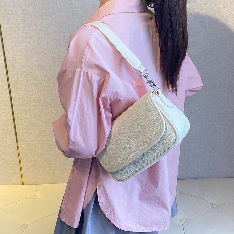 2025 Designer Underarm New 3 2024 Women's Single Shoulder Crossbody Bag free shipping