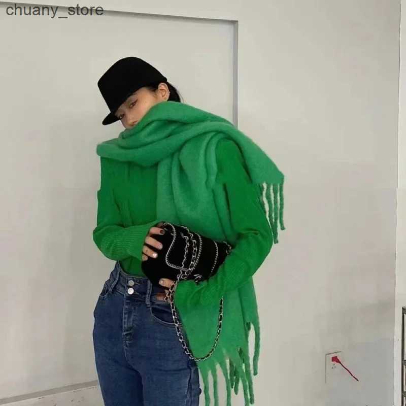 Scarves 210*40cm Solid Green Womens Scarf Winter Fashion Versatile Large Shawl Cashmere Bandana Warm Thick Soft Big Tassel Women Scarf L240910 - view 3