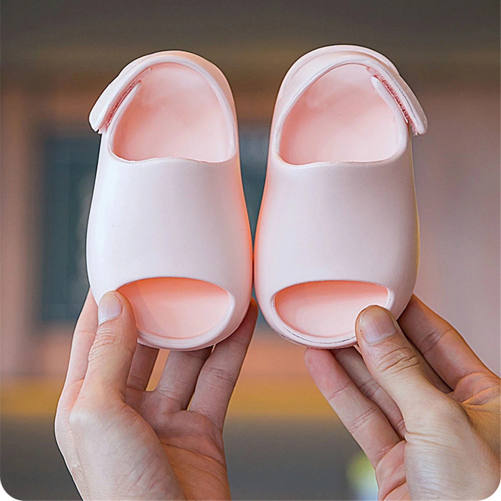 Summer Baby Toddler Kids SlipOn Sandals Boys Girls Foam Beach Slides Candy Color Children Lightweight Breathable Sandals 240409