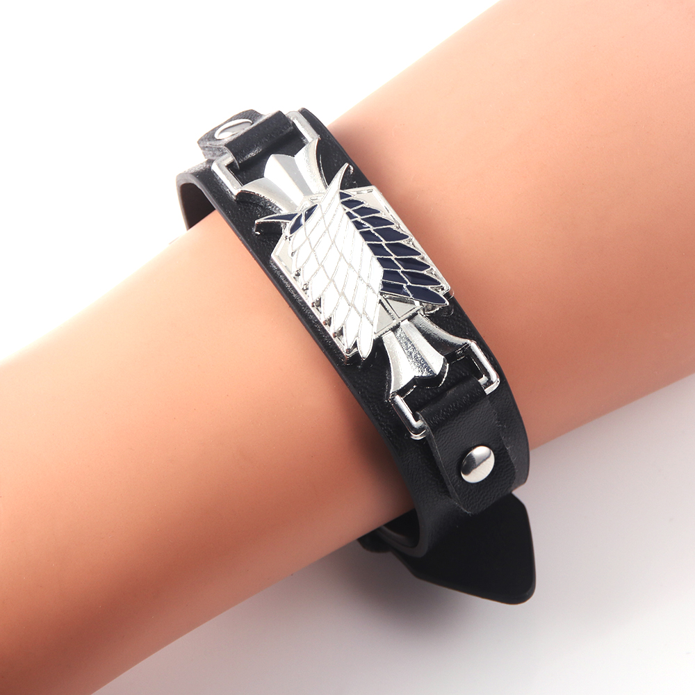 Anime Attack On Titan Bracelet Shingeki No Kyojin Wings of Liberty Unisex Leather Bracelets For Women Men Cosplay Jewelry Gift