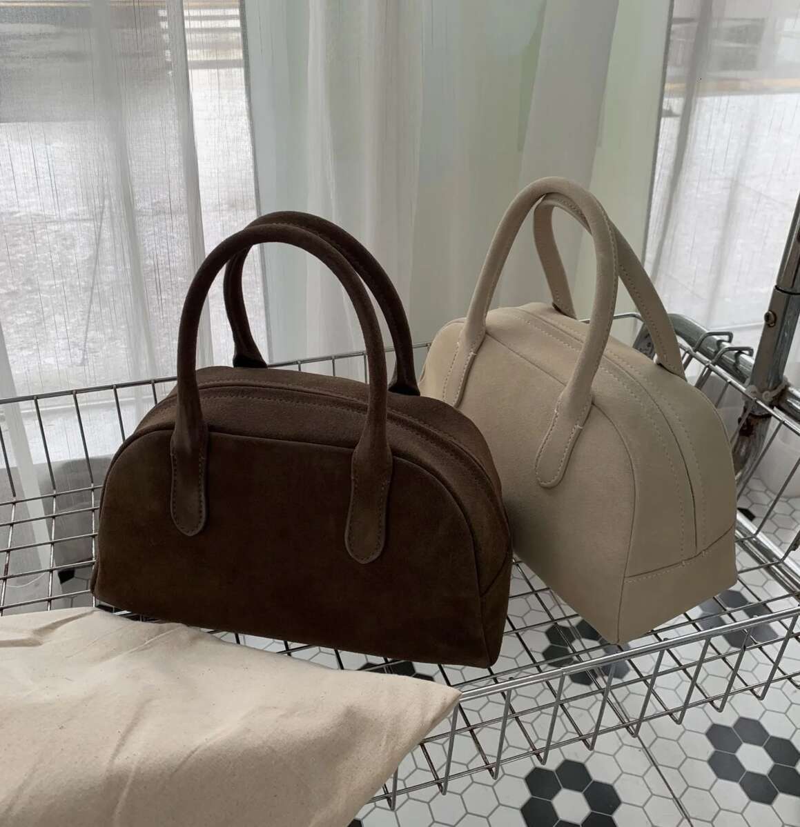 Women's Suede Cowhide Bowg Boston Korean Niche Classic Style Genuine Leather Ladies Handle Bag Genuine Leather Zipper Style BagVoyage