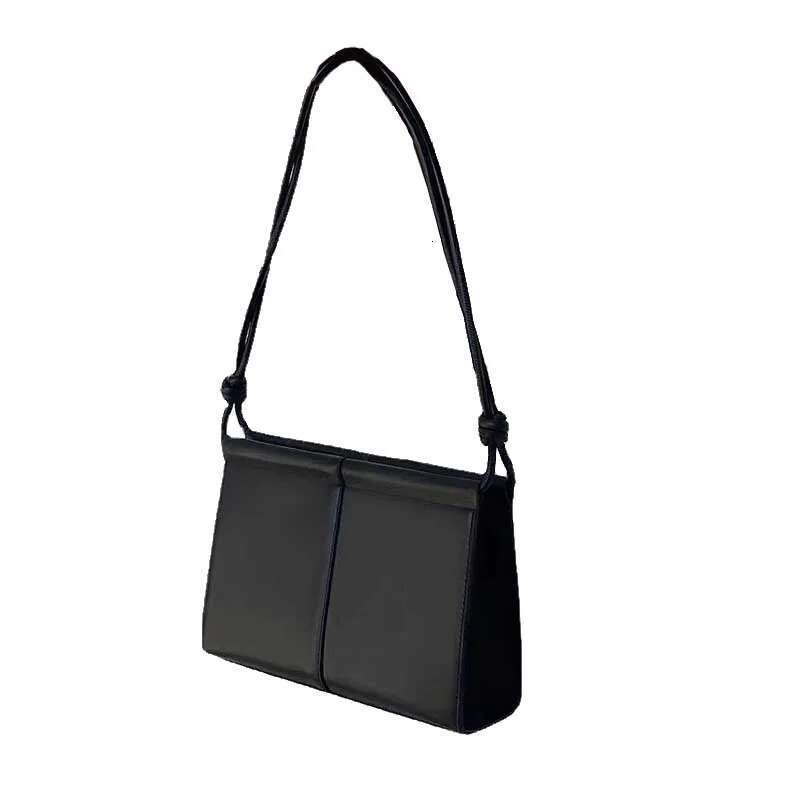 2025 Niche Design New Women's Bags Height Texture Ins Korean Cold Style Underarm Women Square Sg Shoulder Bag