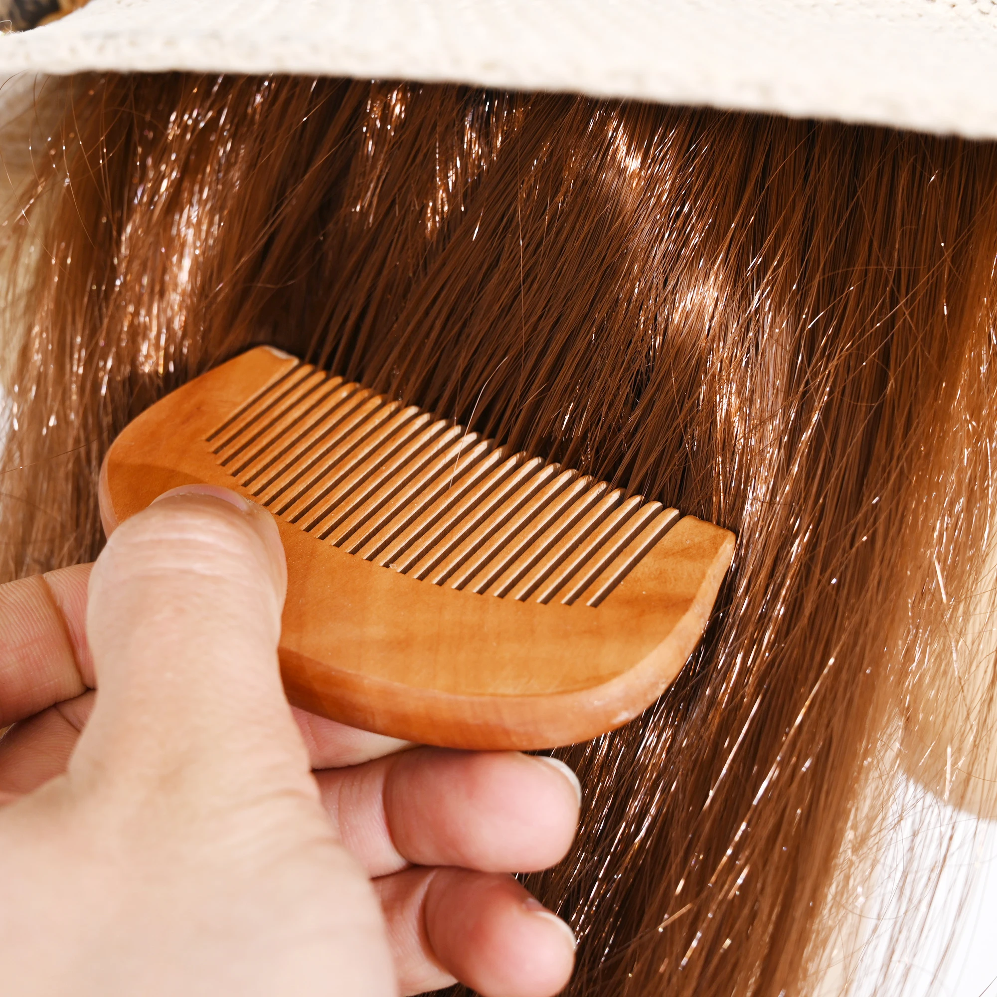 Trendy Hair Engraved Natural Peach Wood Wooden Comb Hair Brush Lice Comb Anti-Static Beard Comb Tool Hair Accessories