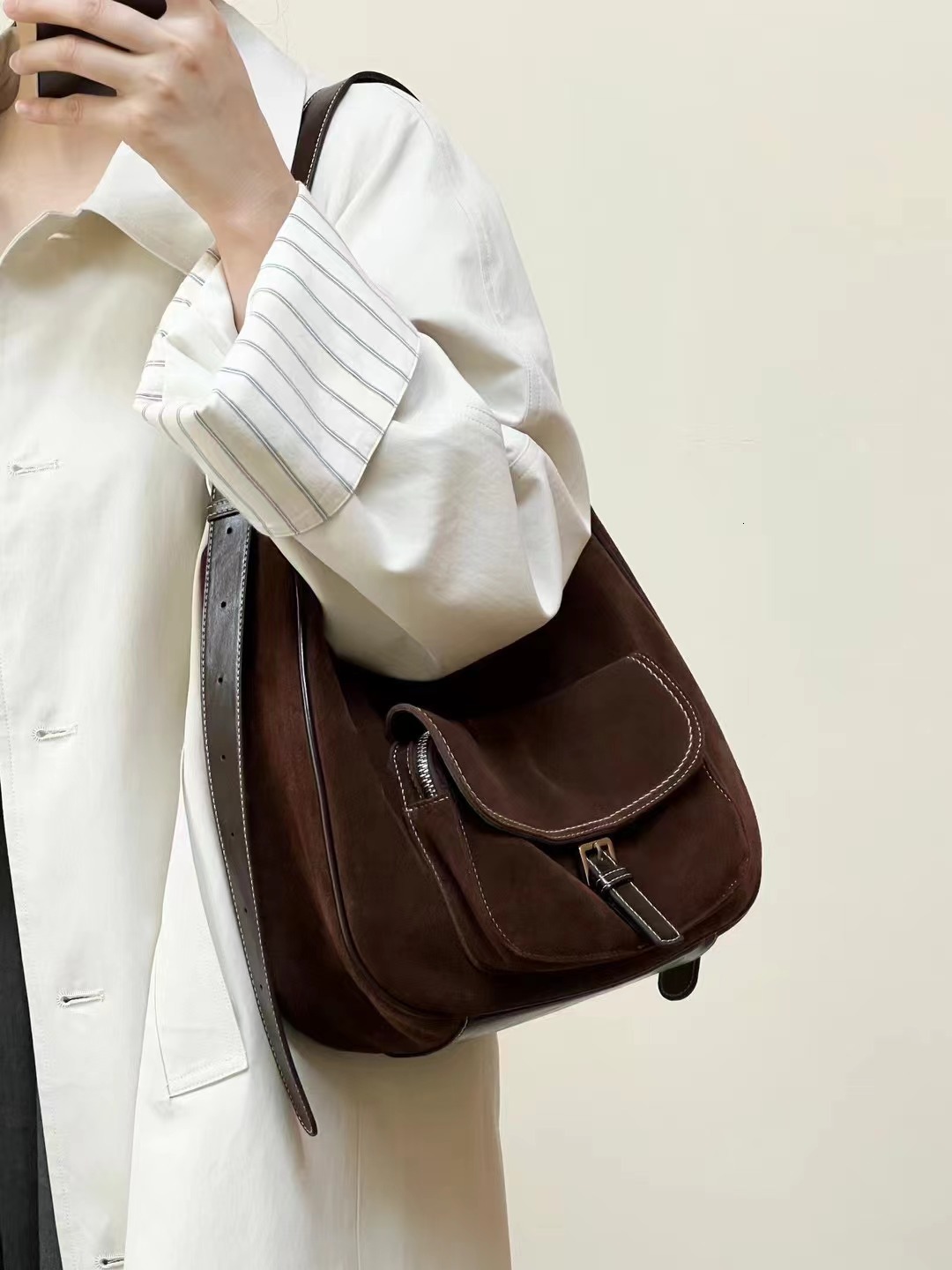 Autumn And Winter New Genuine Women Fashion Single Shoulder Matte Oil Wax Leather Large Capacity Leisure Bag Purse Zipper Style Patent Leather BagVoya