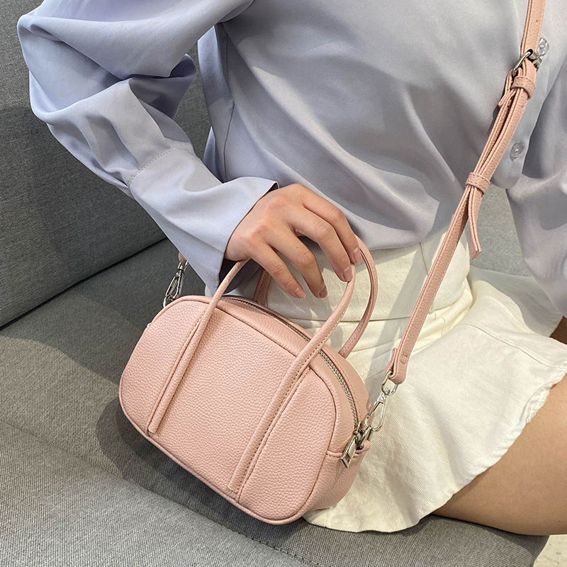 2025 Designer 2024 3 Trendy New Fashion Handheld Small for Women's Single Shoulder Crossbody Bags